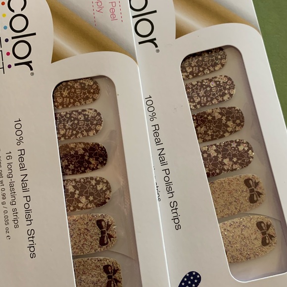 Color Street Other - Retired Color Street shade. Holiday design.